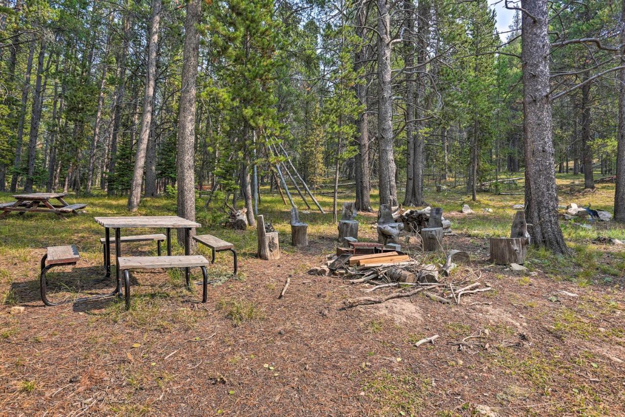 Secluded Casper Mtn Cabin Fire Pit, 12 Mi To Town Crimson Dawn Ngoại thất bức ảnh